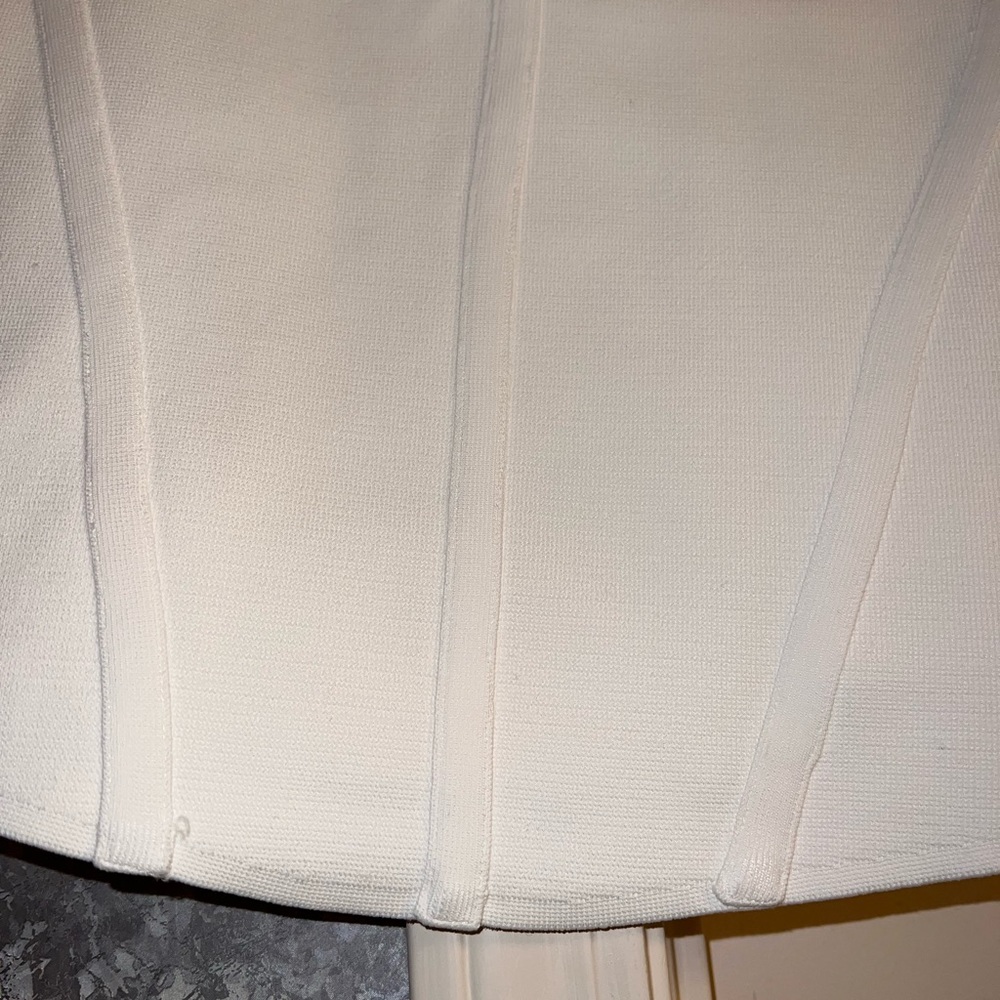 NWT LISTICLE Corset Bodycon Style Piping Square Neck Flattering Crop Top - Picture 5 of 15